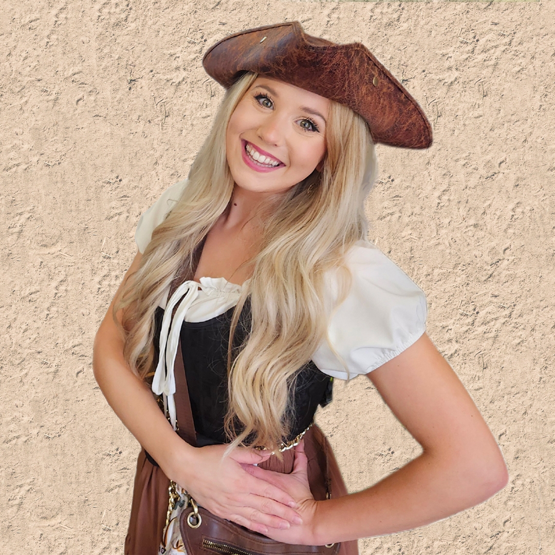 photo of singer Mina McIntyre dressed as a pirate